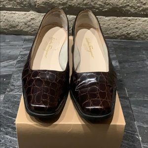 Salvatore Ferragamo - brown